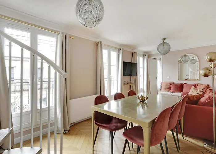 Pick A Flat\'s Apartments in Opera Saint Lazarre - Rue de l\'Isly